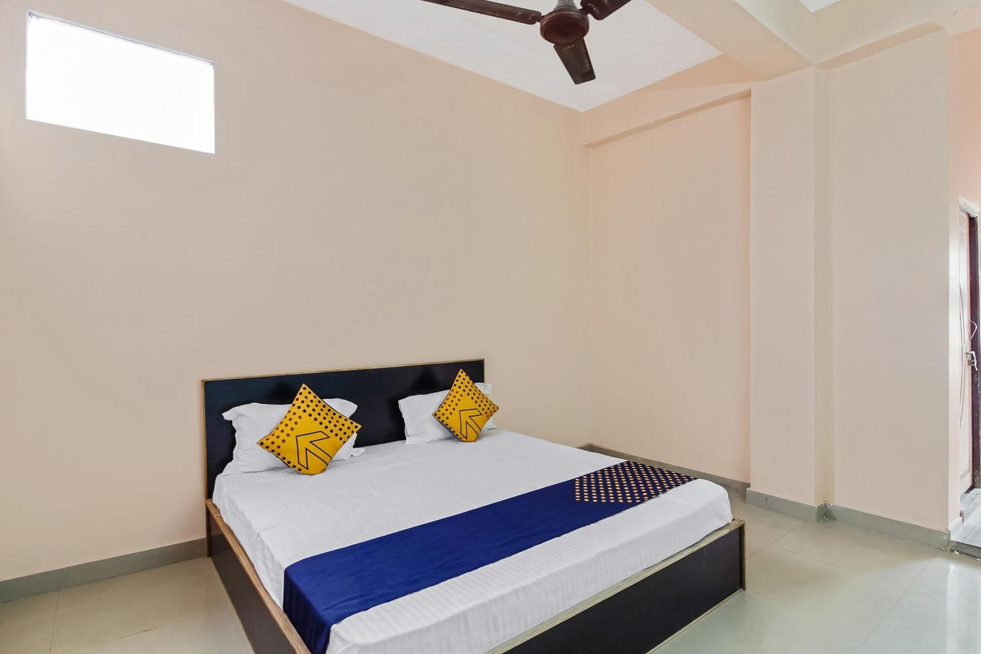Spot On Sitara Grand Lodge Warangal Buitenkant foto