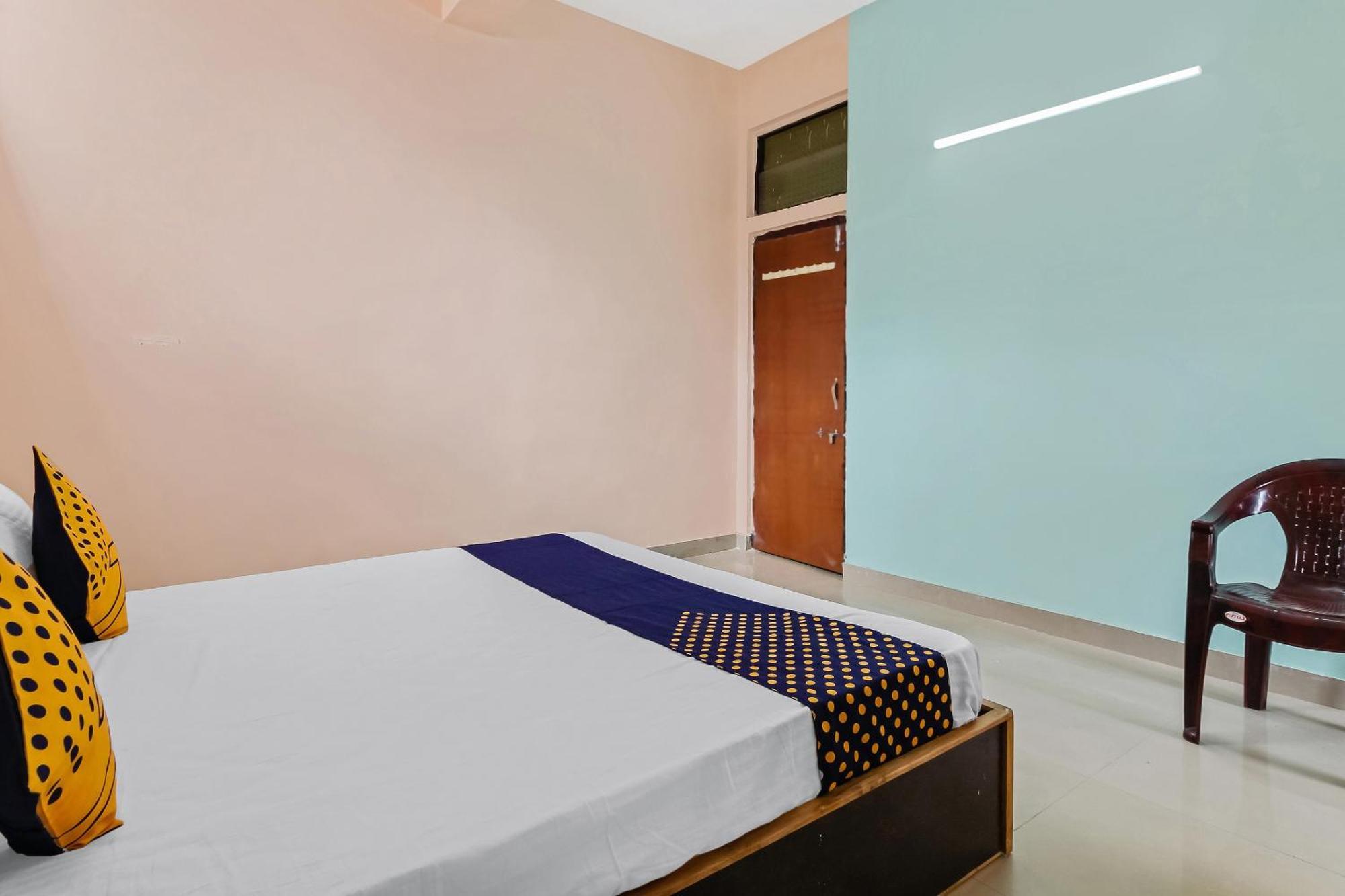 Spot On Sitara Grand Lodge Warangal Buitenkant foto